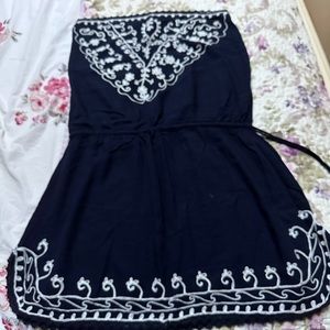 EUC Venus coverup navy blue, white detail, strapless